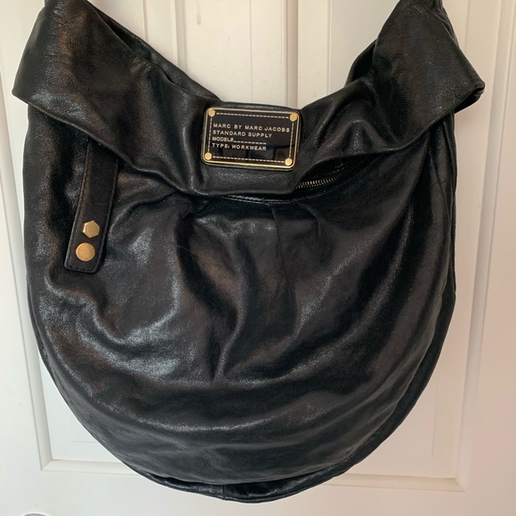Marc by Marc Jacobs Classic Hillier Hobo Bag Black - Picture 9 of 9